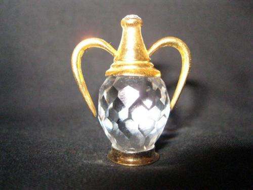 SWAROVSKI CRYSTAL MEMORIES AMPHORA